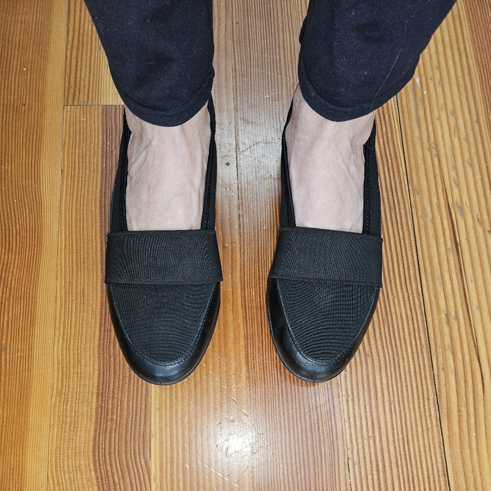 Ecco Women's Elegant Black Flats